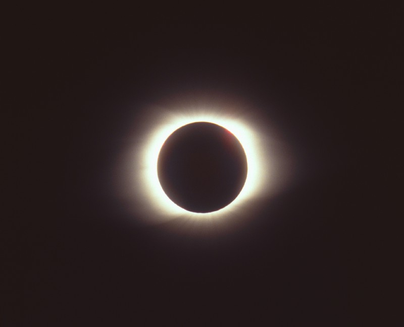 <>
